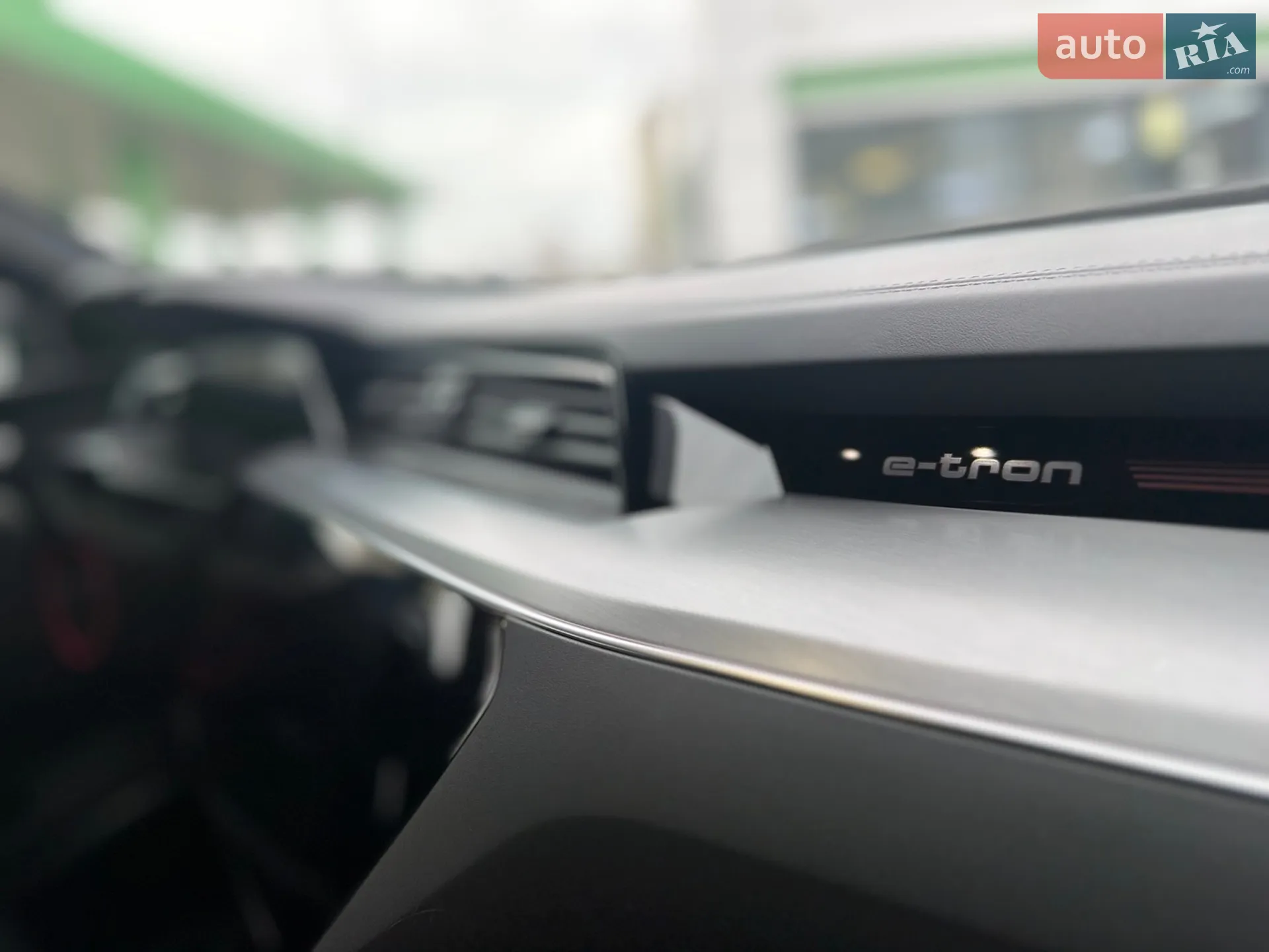 2019 Audi e-tron - мініатюра 16