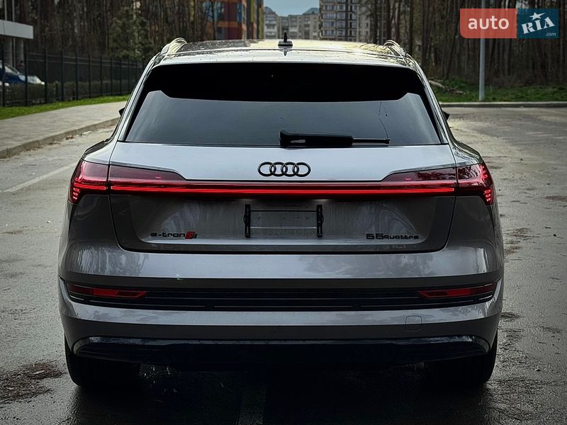Позашляховик / Кросовер Audi e-tron 2019 в Житомирі