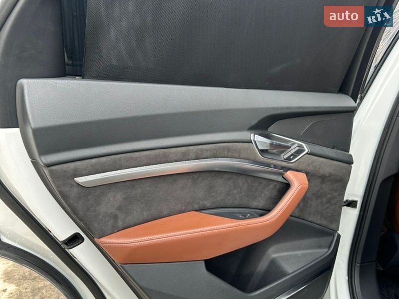 Позашляховик / Кросовер Audi e-tron 2019 в Івано-Франківську