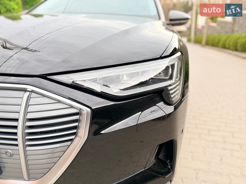 Внедорожник / Кроссовер Audi e-tron 2022 в Хмельницком