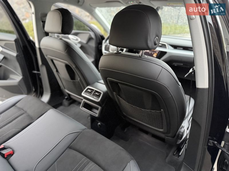Внедорожник / Кроссовер Audi e-tron 2022 в Хмельницком