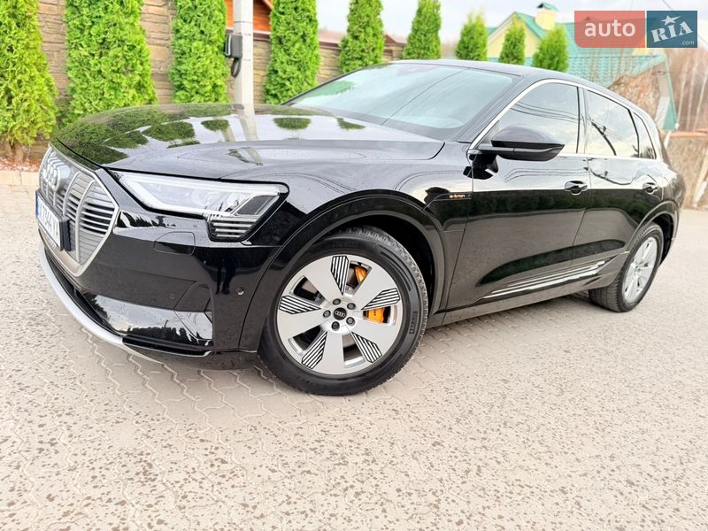 Внедорожник / Кроссовер Audi e-tron 2022 в Хмельницком