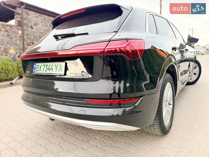 Внедорожник / Кроссовер Audi e-tron 2022 в Хмельницком