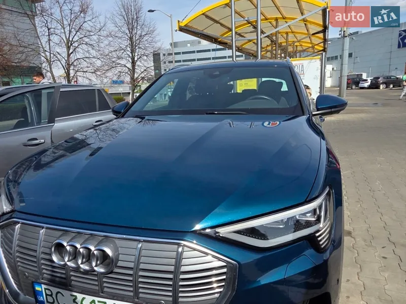 Audi e-tron