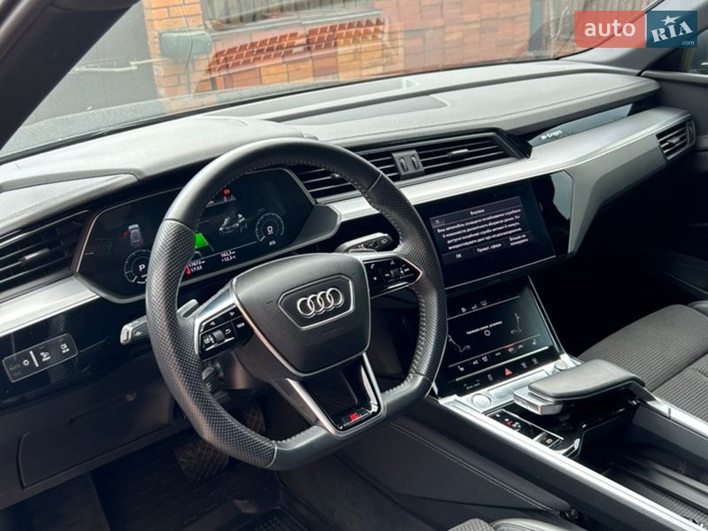 Внедорожник / Кроссовер Audi e-tron 2019 в Киеве фото 7 Внедорожник / Кроссовер Audi e-tron 2019 в Киеве