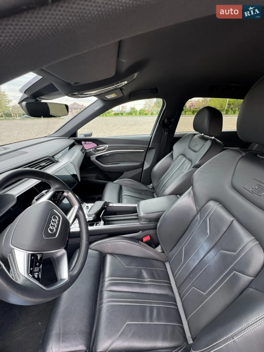 2020 Audi e-tron - мініатюра 15