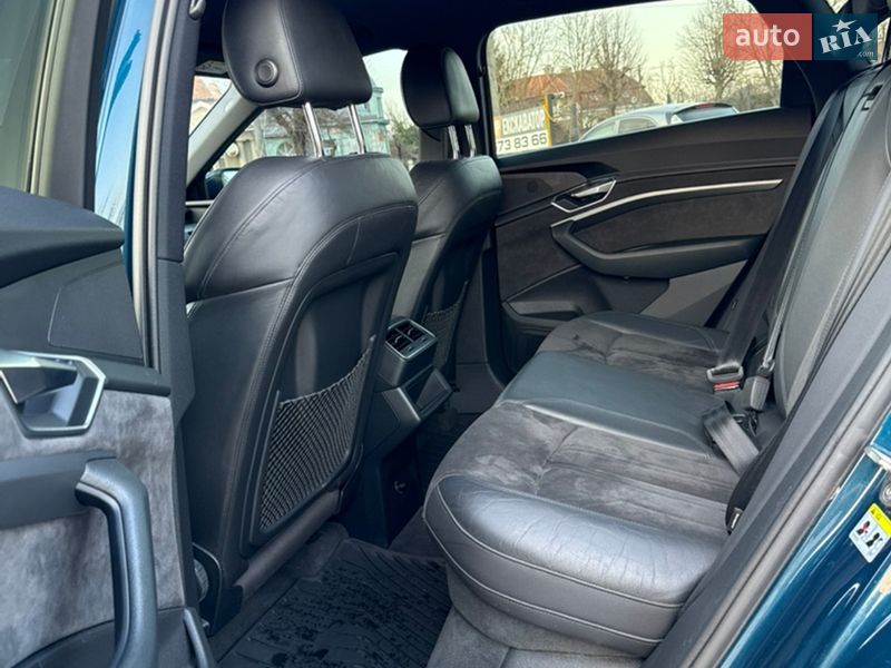 Позашляховик / Кросовер Audi e-tron 2019 в Дрогобичі фото 24 Позашляховик / Кросовер Audi e-tron 2019 в Дрогобичі