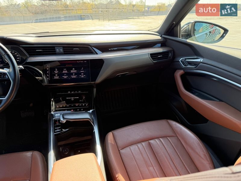 Внедорожник / Кроссовер Audi e-tron 2019 в Киеве