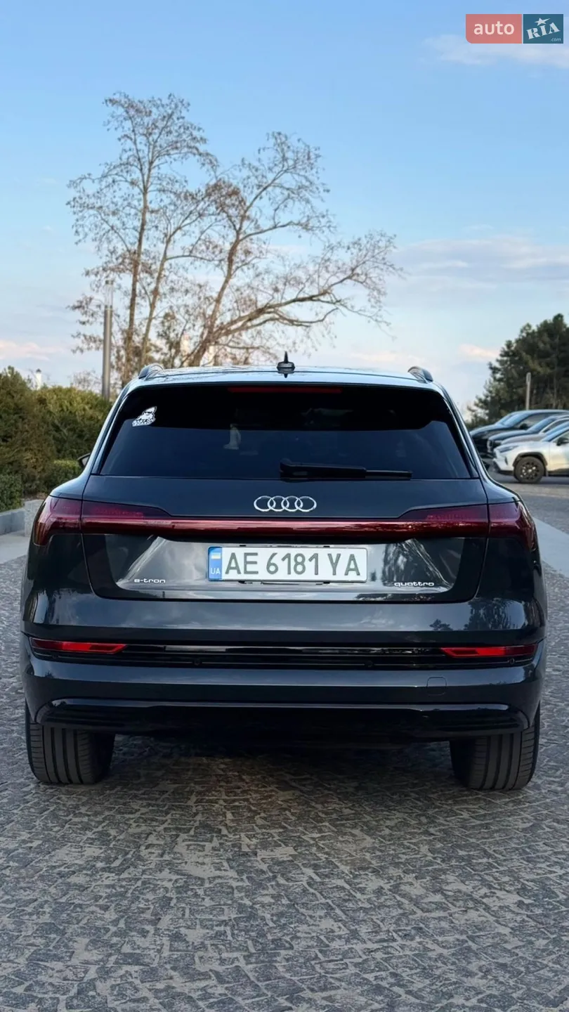 2022 Audi e-tron - мініатюра 27