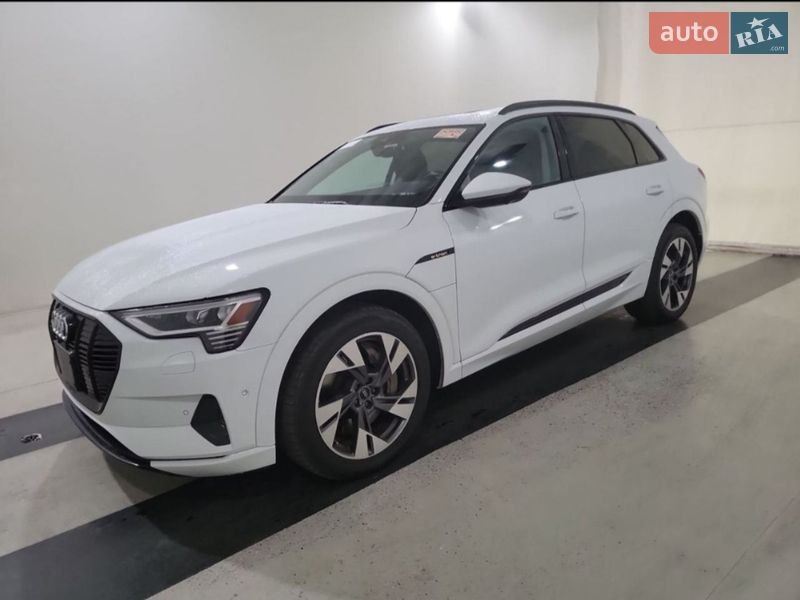 Audi e-tron 2021