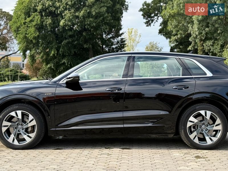 Внедорожник / Кроссовер Audi e-tron 2020 в Тернополе