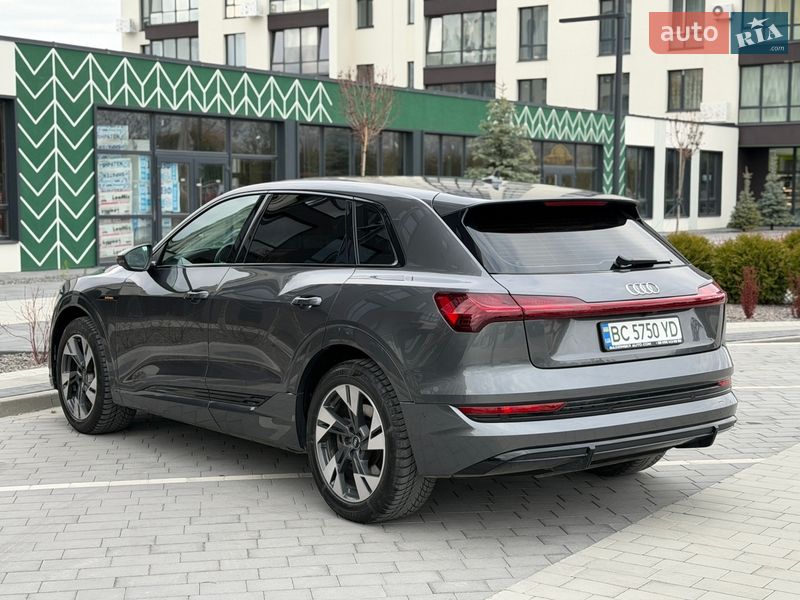 Внедорожник / Кроссовер Audi e-tron 2021 в Городке