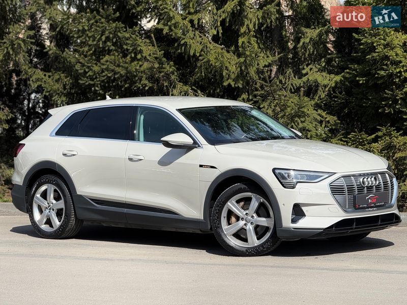 Внедорожник / Кроссовер Audi e-tron 2020 в Тернополе