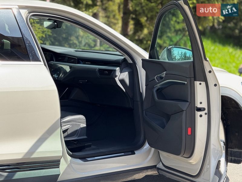 Внедорожник / Кроссовер Audi e-tron 2020 в Тернополе