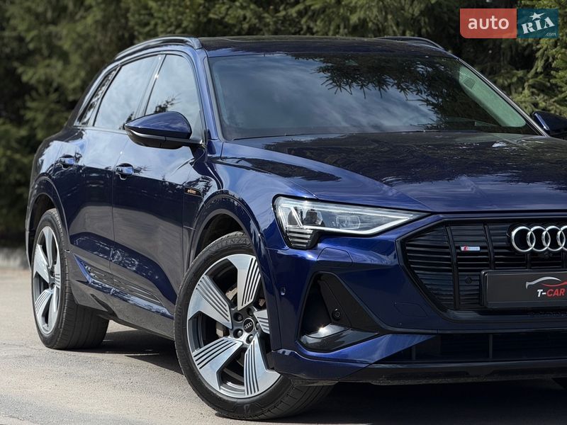 Внедорожник / Кроссовер Audi e-tron 2020 в Тернополе