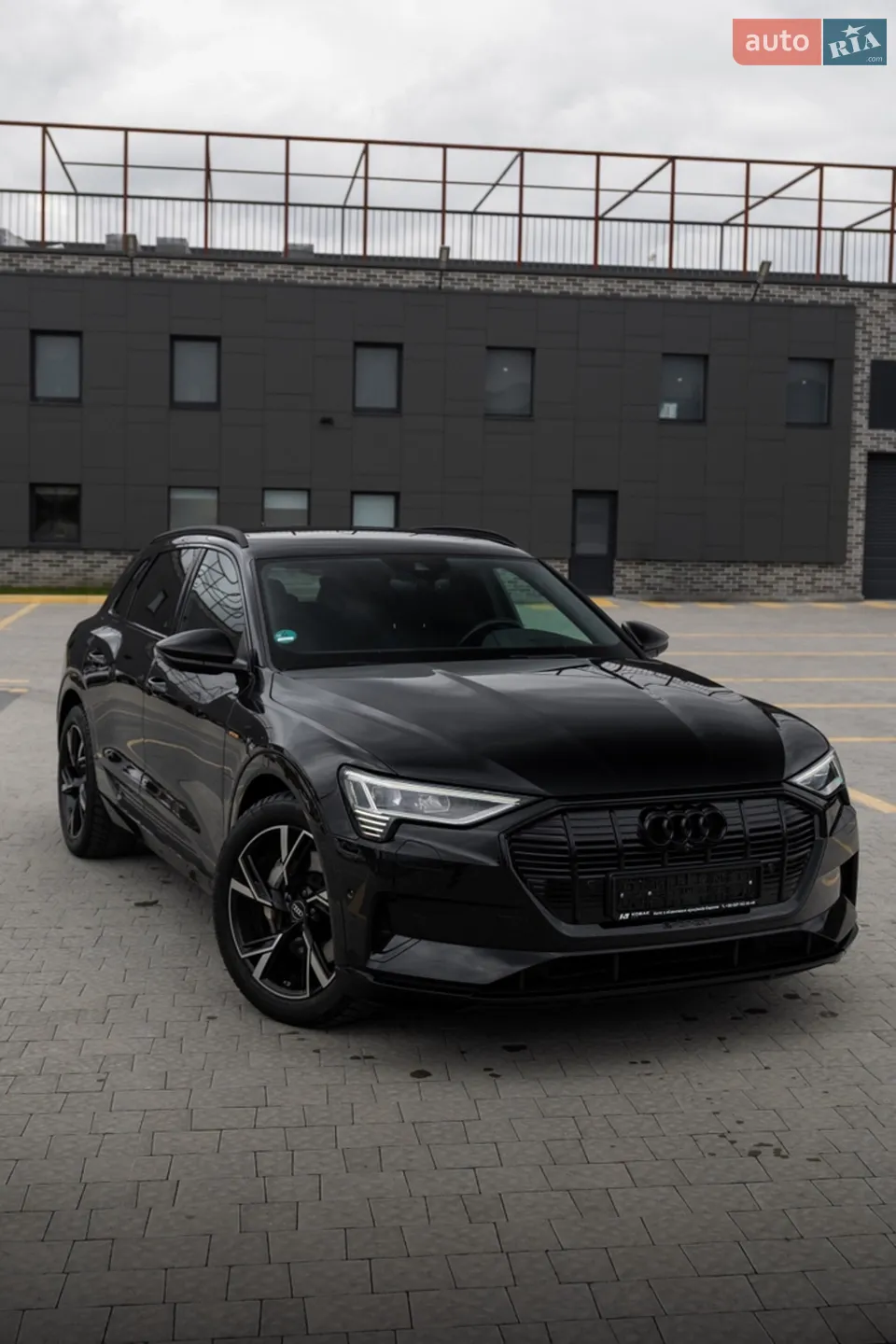 2021 Audi e-tron - фото 1