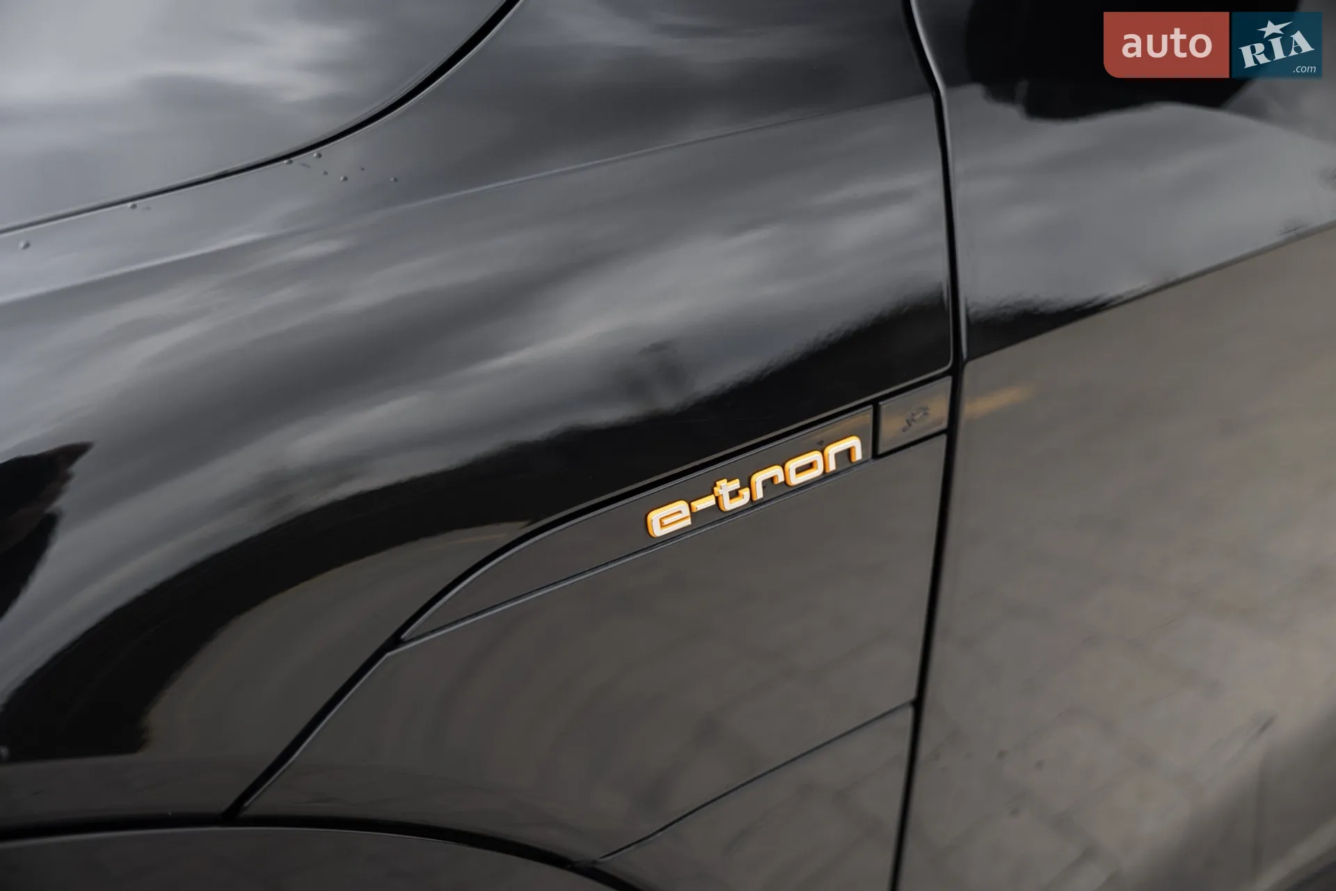 2021 Audi e-tron - мініатюра 11