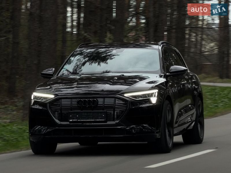 Позашляховик / Кросовер Audi e-tron 2021 в Львові