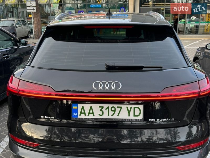 Позашляховик / Кросовер Audi e-tron 2019 в Києві