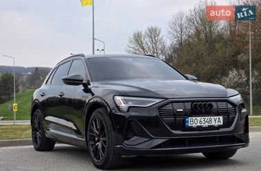 Позашляховик / Кросовер Audi e-tron 2021 в Тернополі