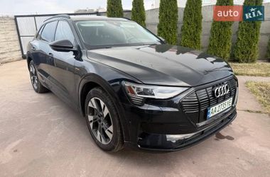 Позашляховик / Кросовер Audi e-tron 2021 в Києві