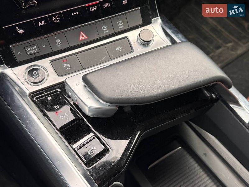 Внедорожник / Кроссовер Audi e-tron 2022 в Киеве
