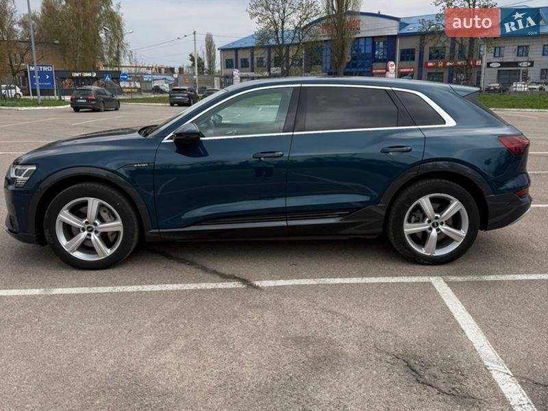 Внедорожник / Кроссовер Audi e-tron 2021 в Житомире