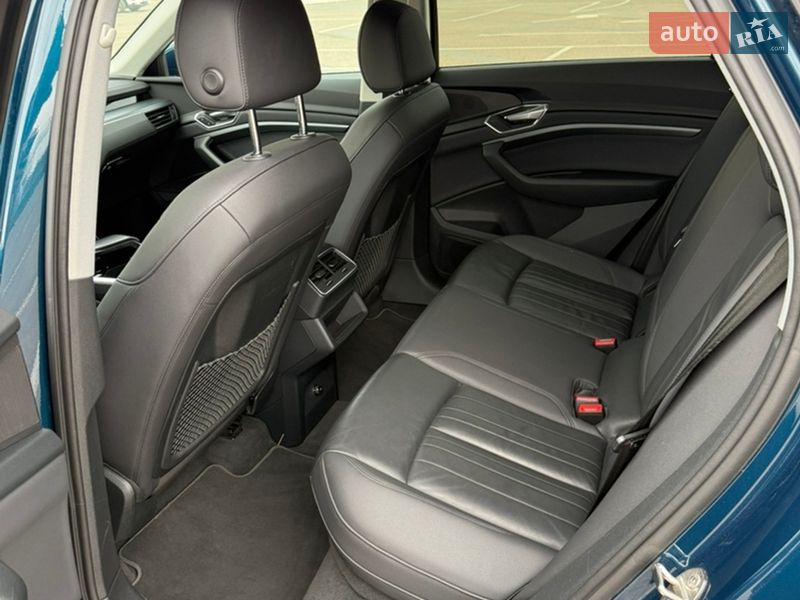 Внедорожник / Кроссовер Audi e-tron 2021 в Житомире