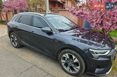 Внедорожник / Кроссовер Audi e-tron 2020 в Ужгороде