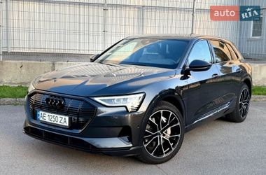 Позашляховик / Кросовер Audi e-tron 2019 в Дніпрі
