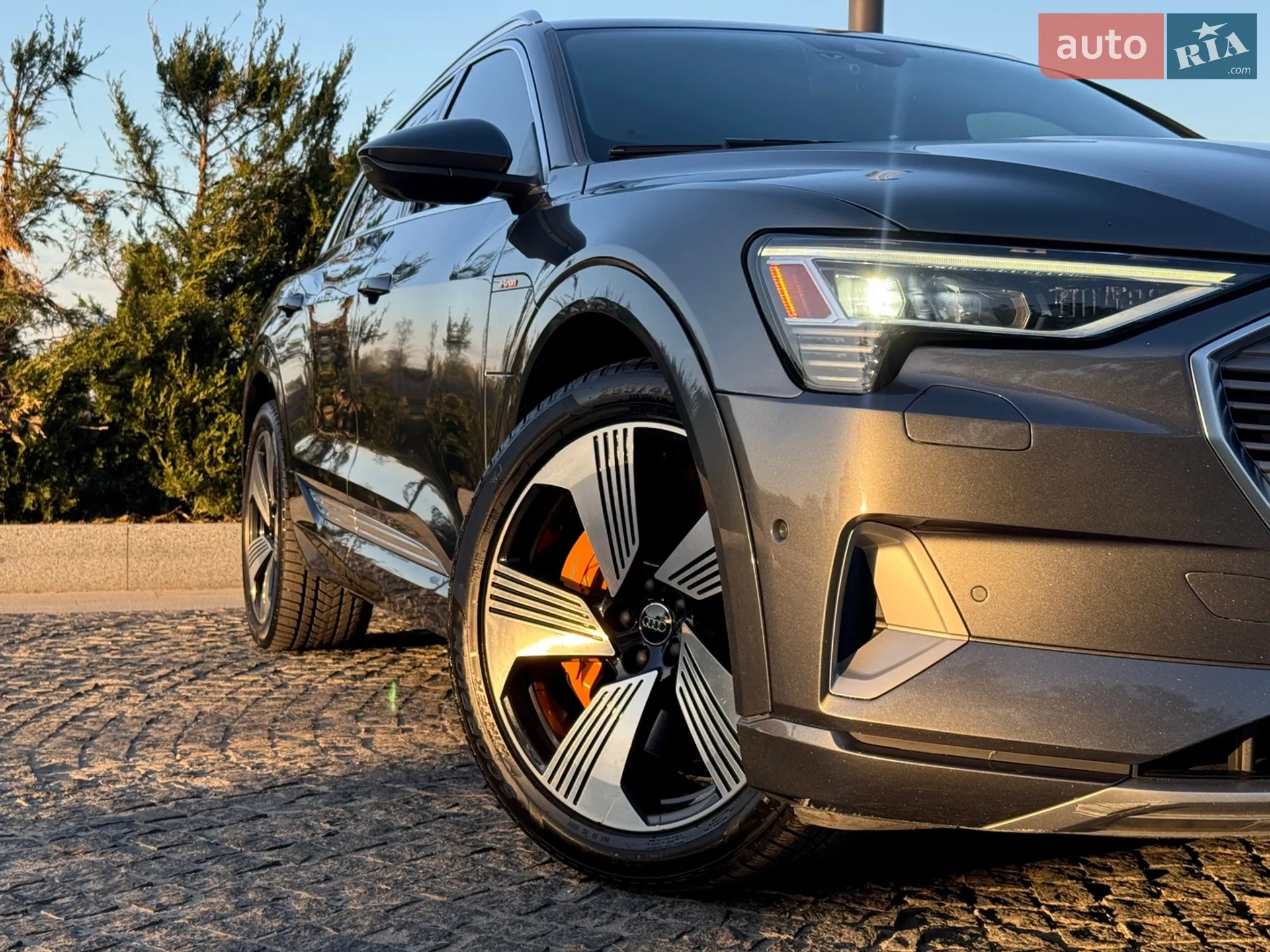 2019 Audi e-tron - мініатюра 7