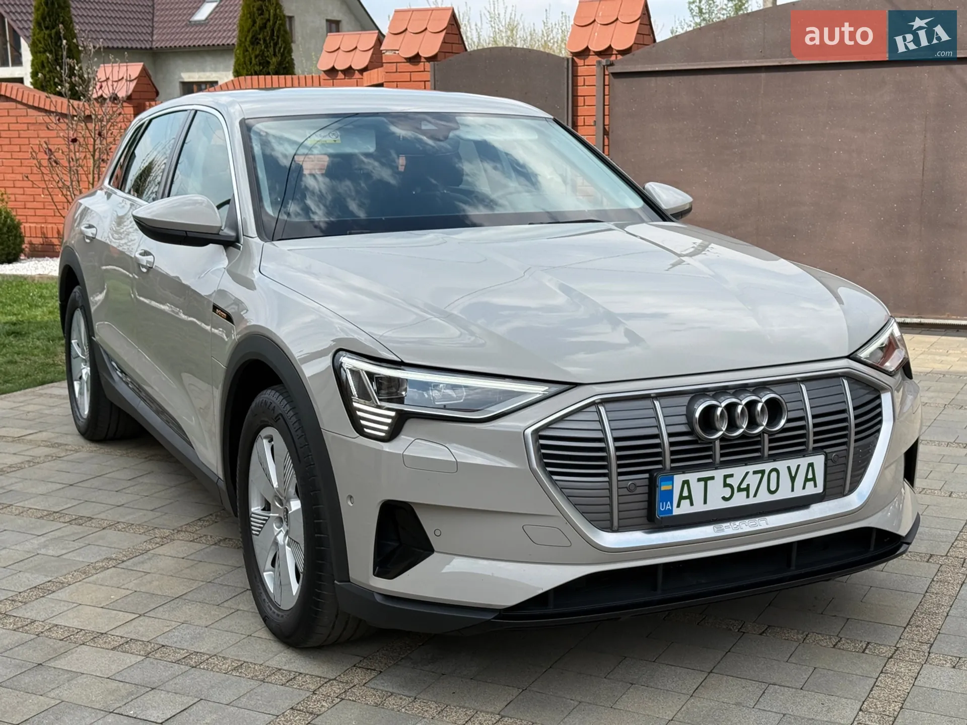 2020 Audi e-tron - фото 1