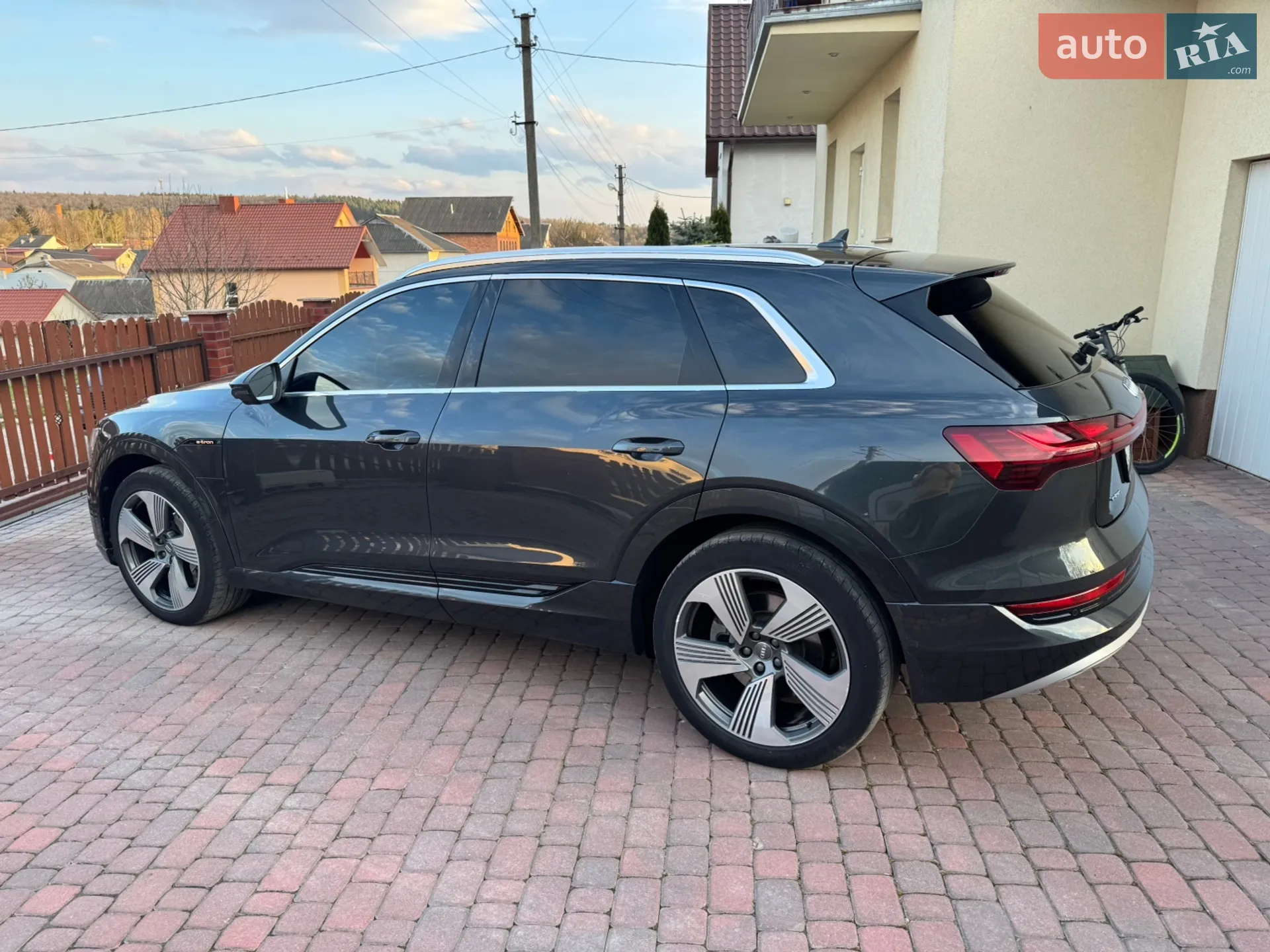2019 Audi e-tron - мініатюра 6