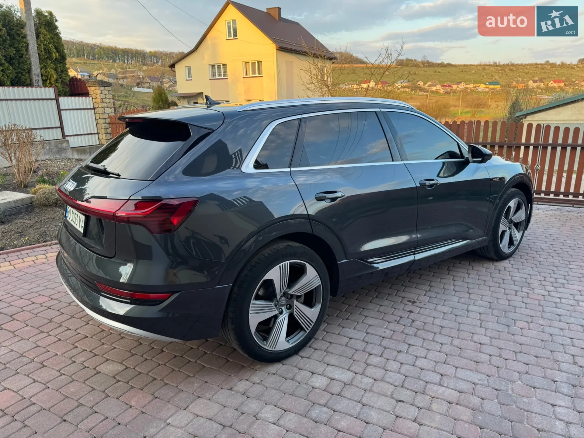 2019 Audi e-tron - мініатюра 11