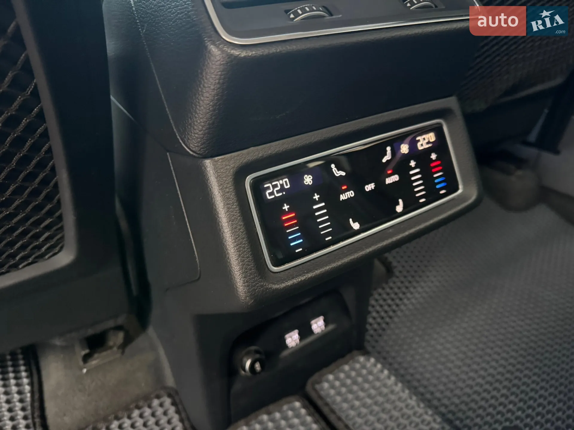 2019 Audi e-tron - мініатюра 26