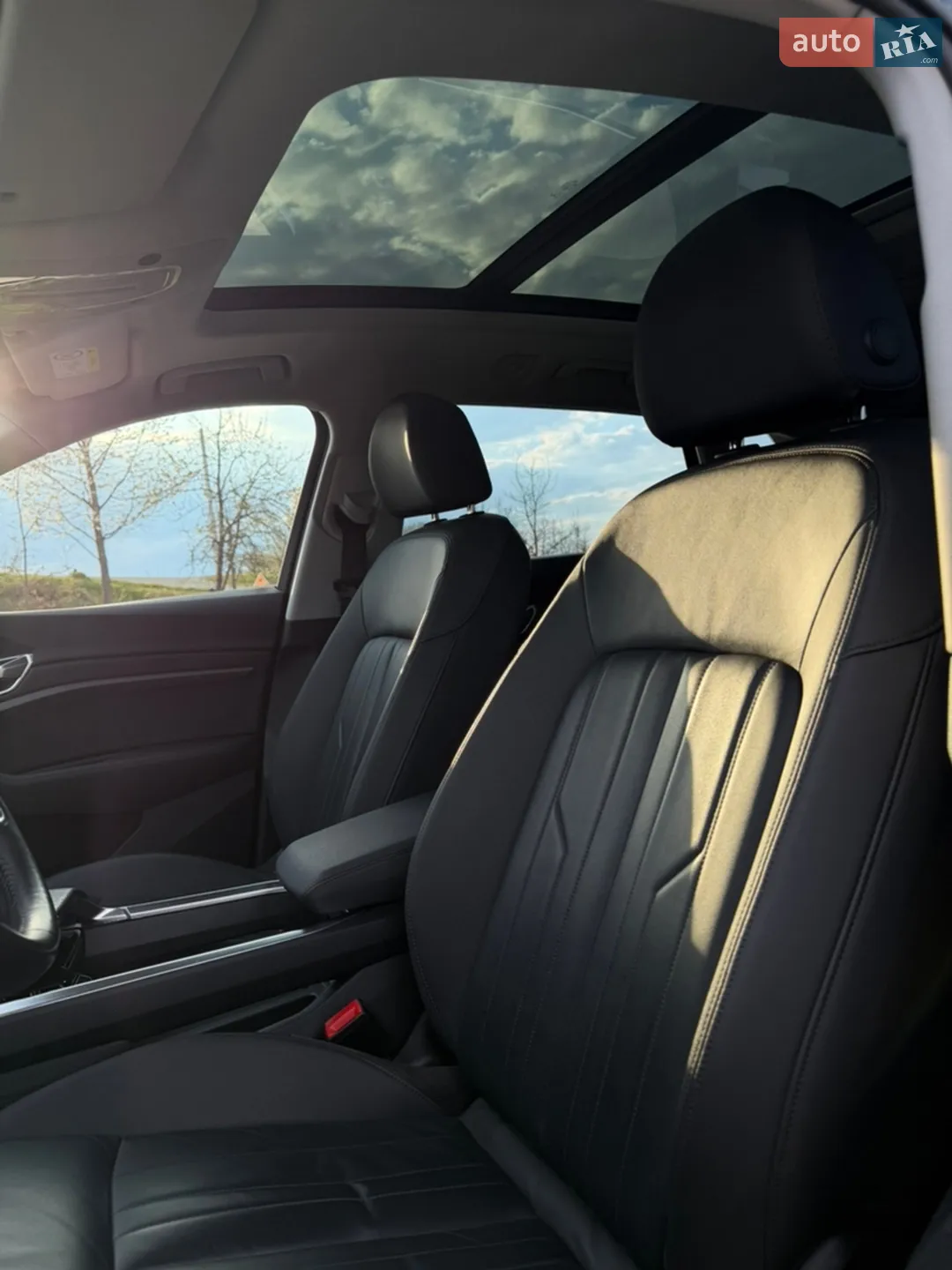 2019 Audi e-tron - мініатюра 19