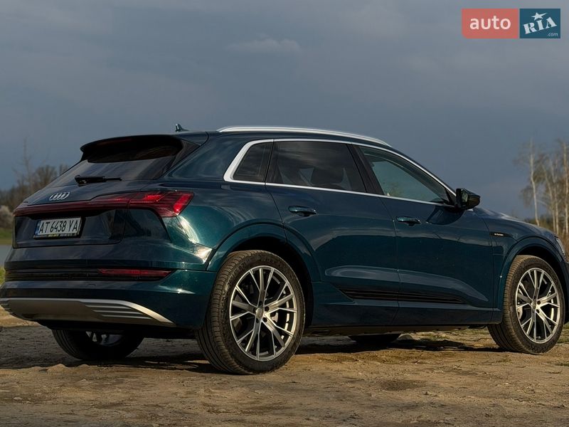 Audi e-tron 2019