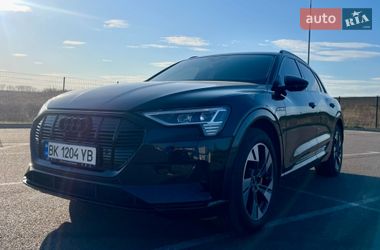 Внедорожник / Кроссовер Audi e-tron 2021 в Ровно