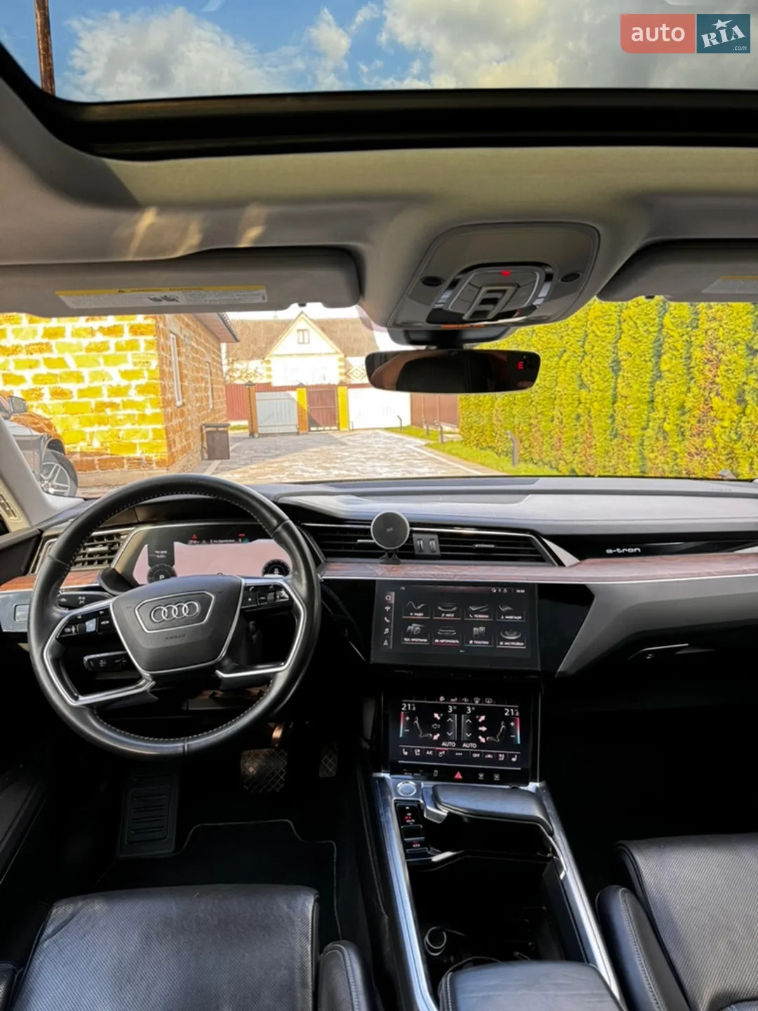 2019 Audi e-tron - мініатюра 20