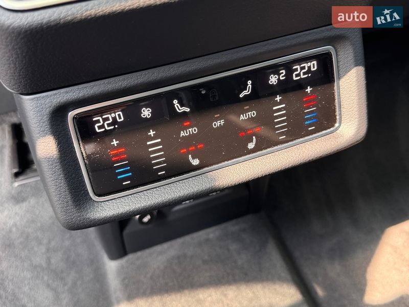 Внедорожник / Кроссовер Audi e-tron 2019 в Киеве