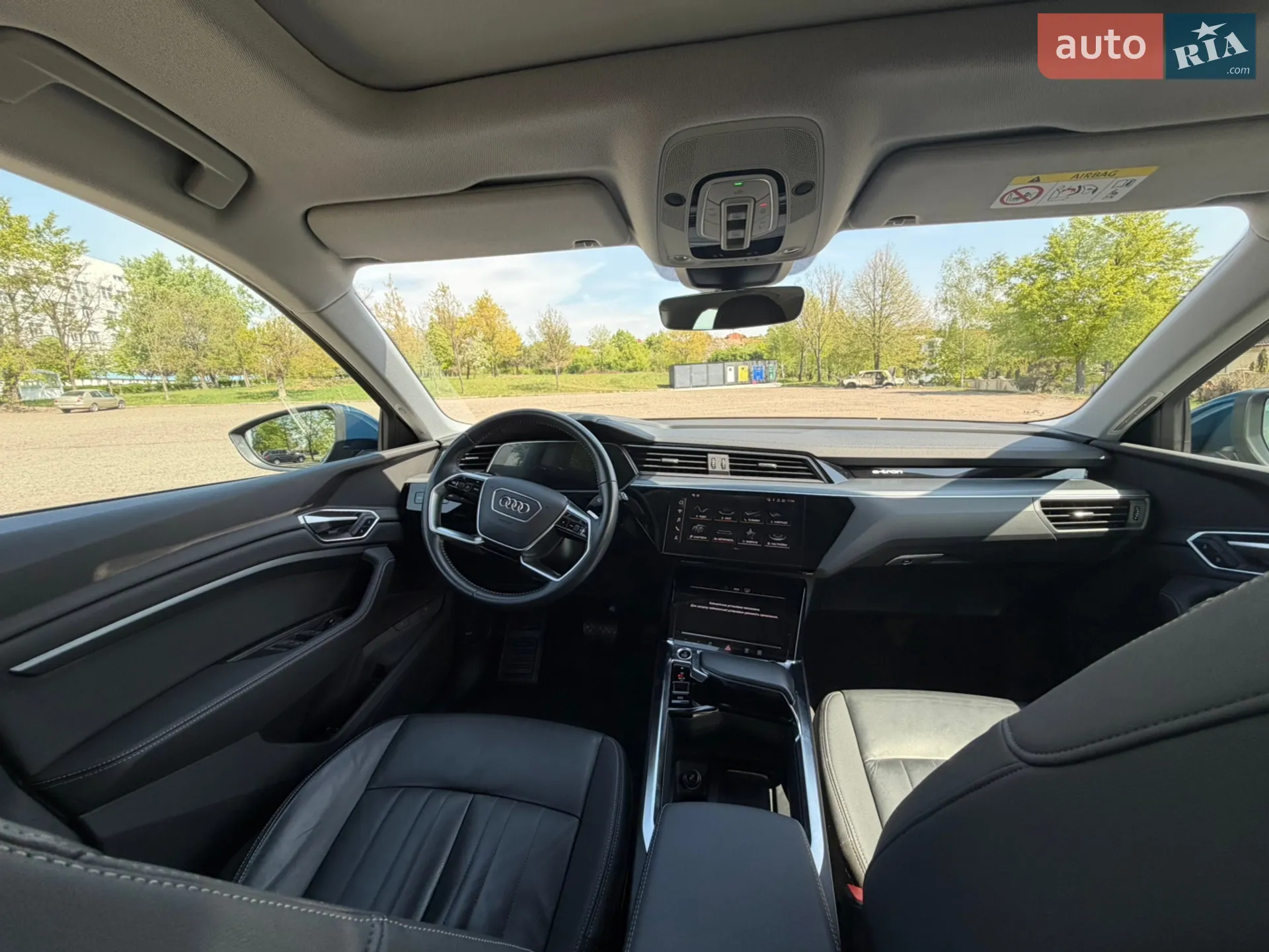 2020 Audi e-tron - мініатюра 9