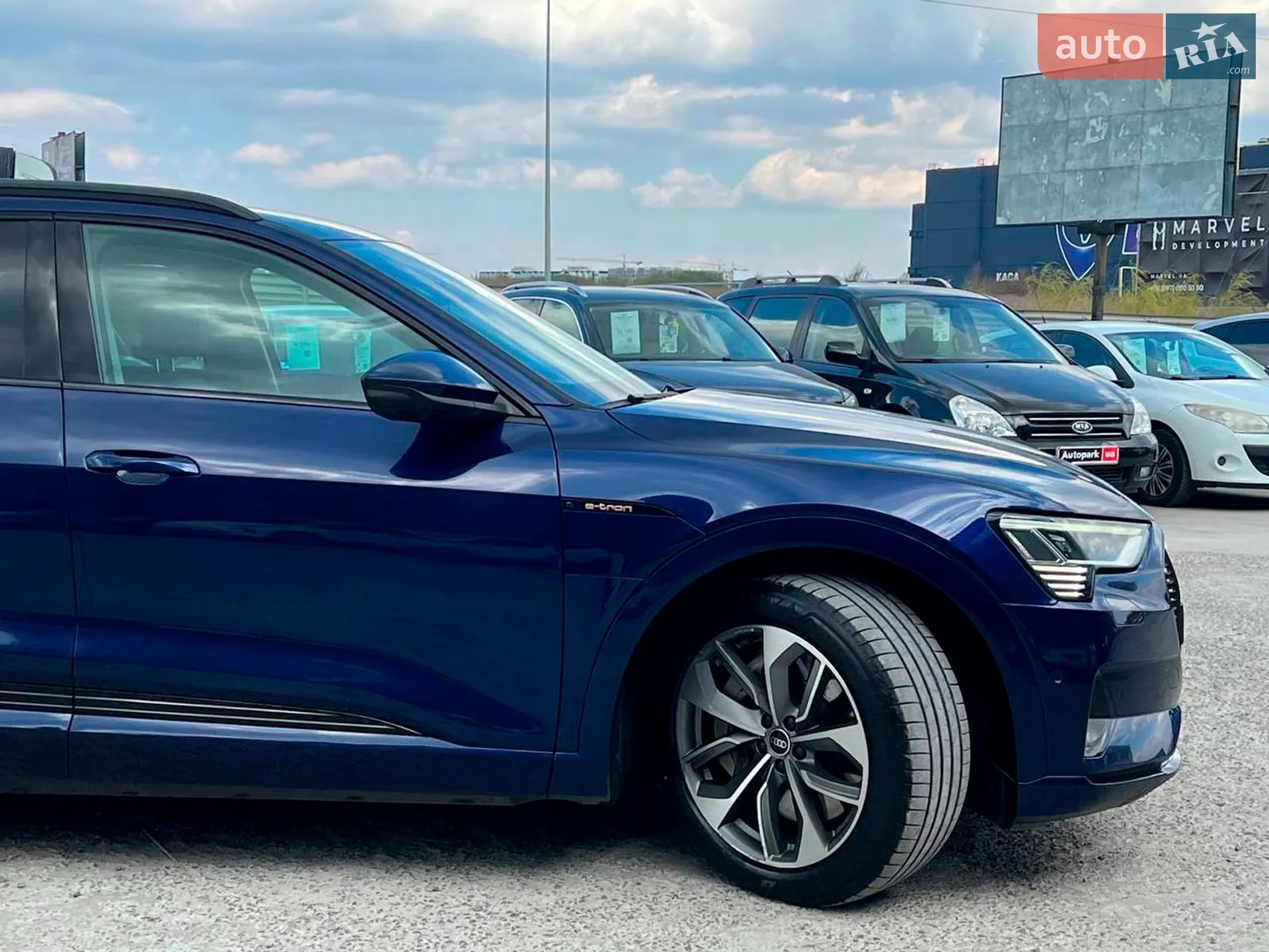 2021 Audi e-tron - мініатюра 12