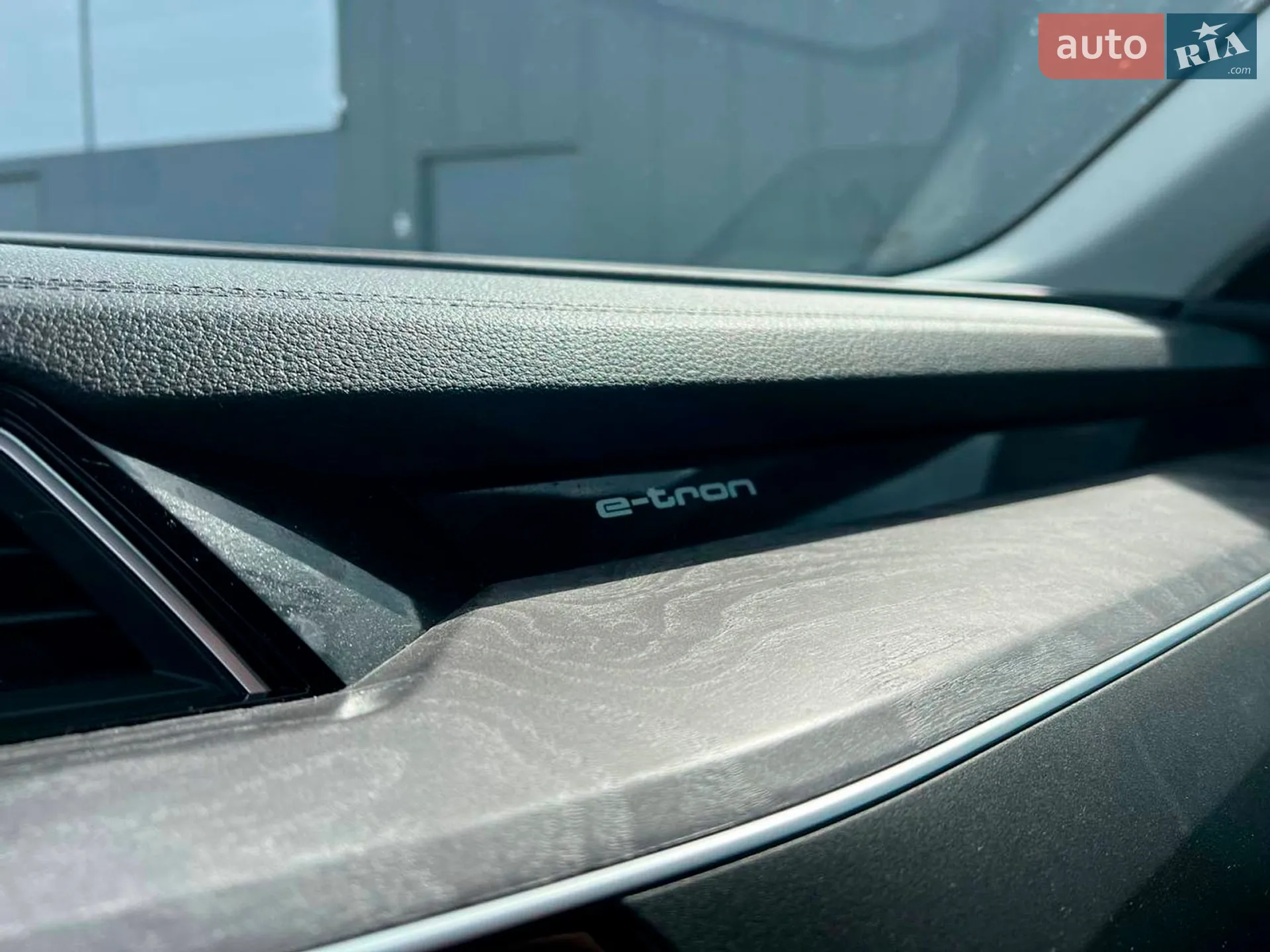 2021 Audi e-tron - мініатюра 38