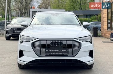 Внедорожник / Кроссовер Audi e-tron 2021 в Киеве