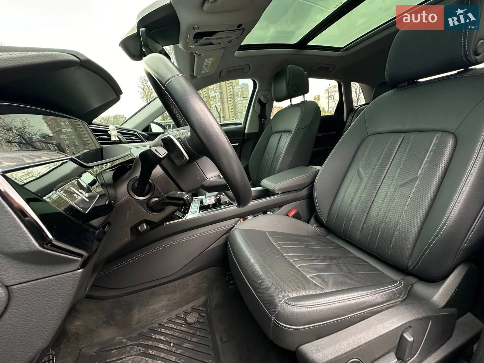 2022 Audi e-tron - мініатюра 11
