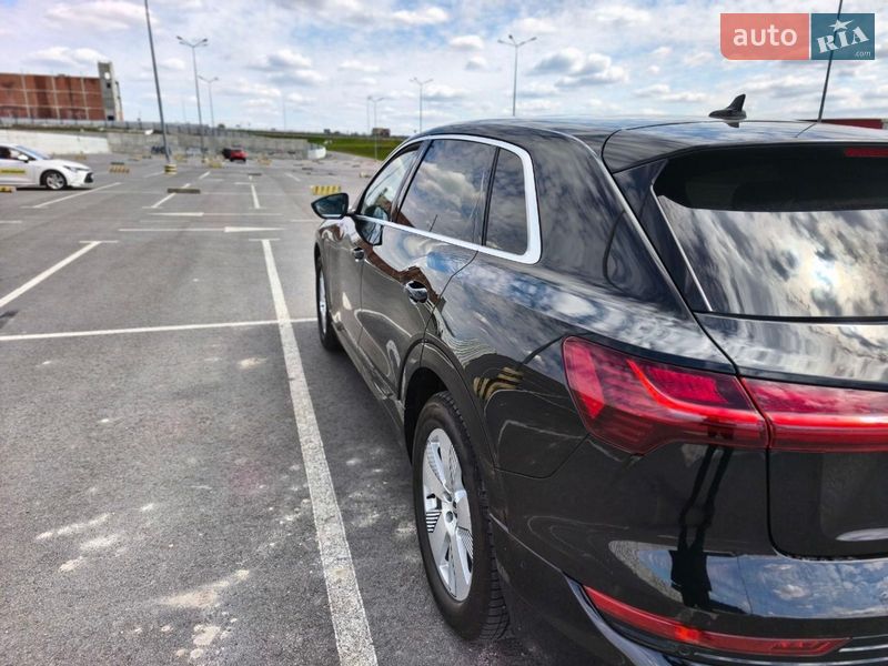 Внедорожник / Кроссовер Audi e-tron 2021 в Львове
