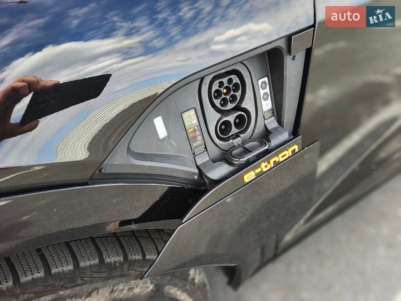 Внедорожник / Кроссовер Audi e-tron 2021 в Львове