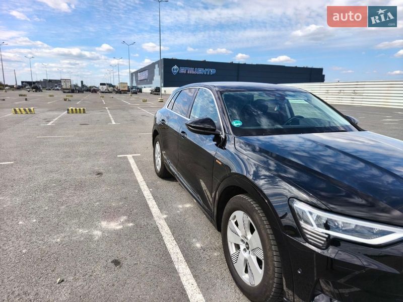 Внедорожник / Кроссовер Audi e-tron 2021 в Львове