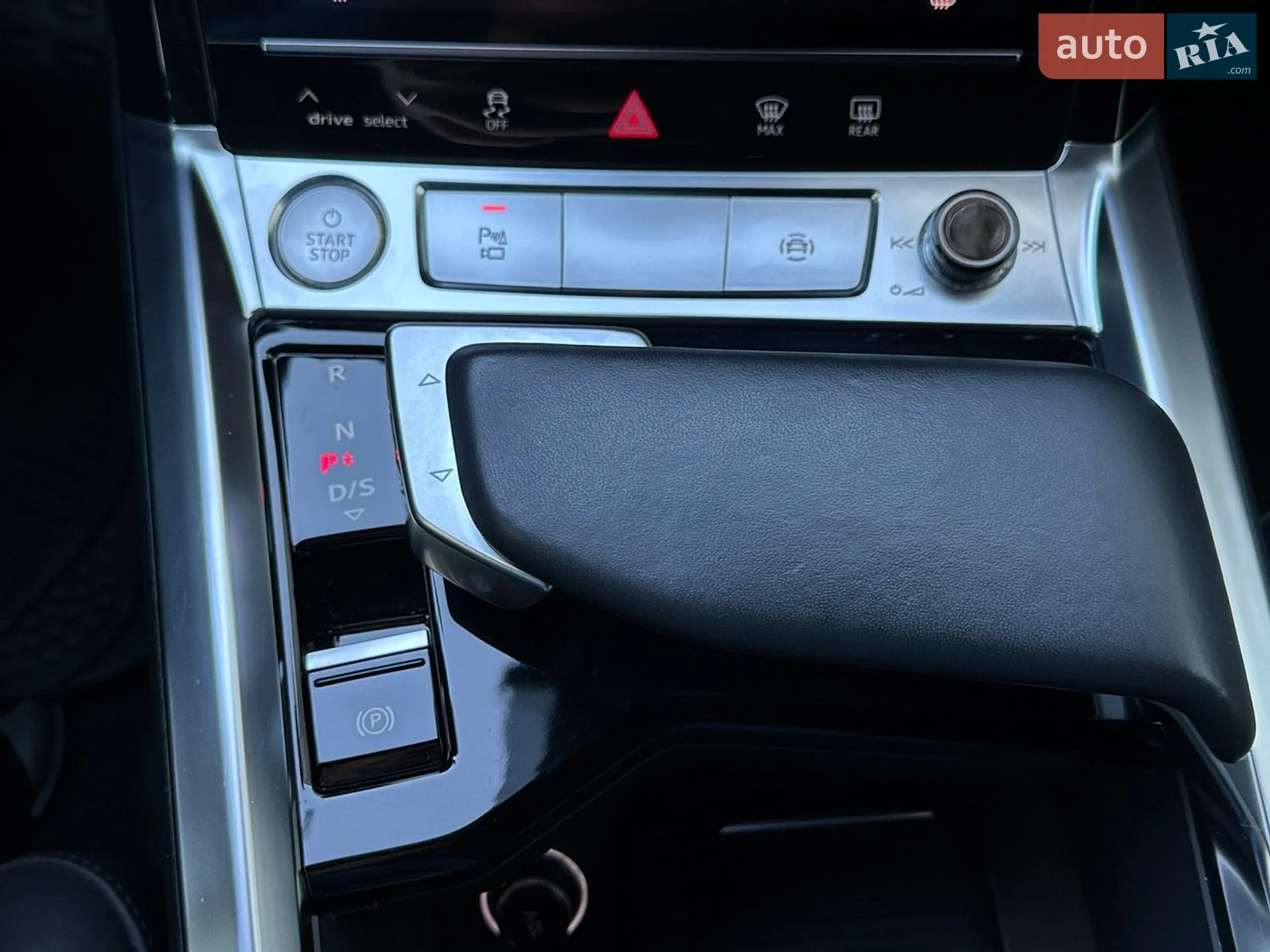 2019 Audi e-tron - мініатюра 34