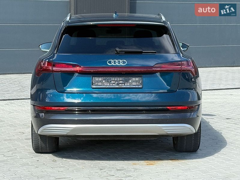 Внедорожник / Кроссовер Audi e-tron 2021 в Городке